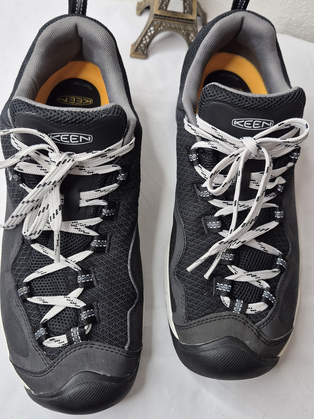 KEEN Men’s Gray and Black Lace-Up Hiking Shoes